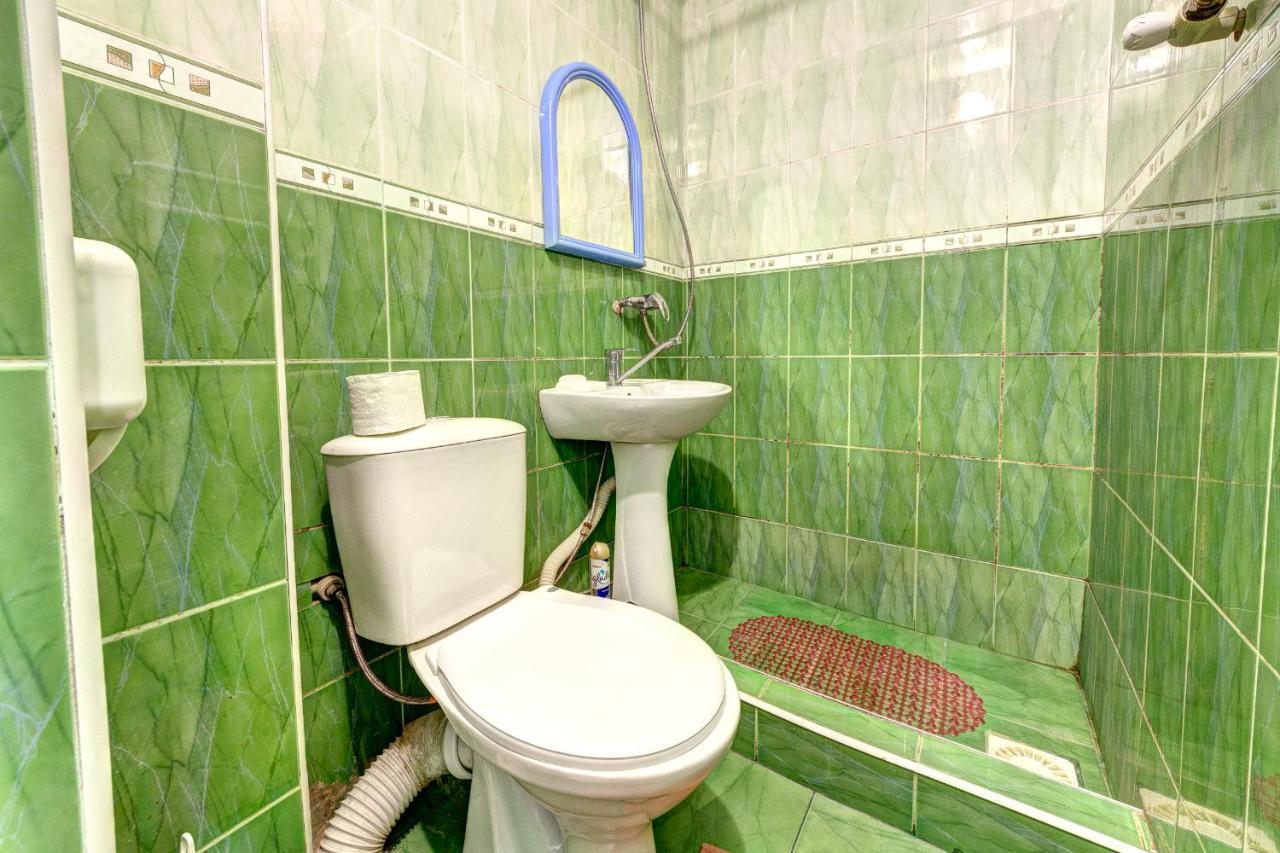 Hotel Zvezda Kiev Bagian luar foto