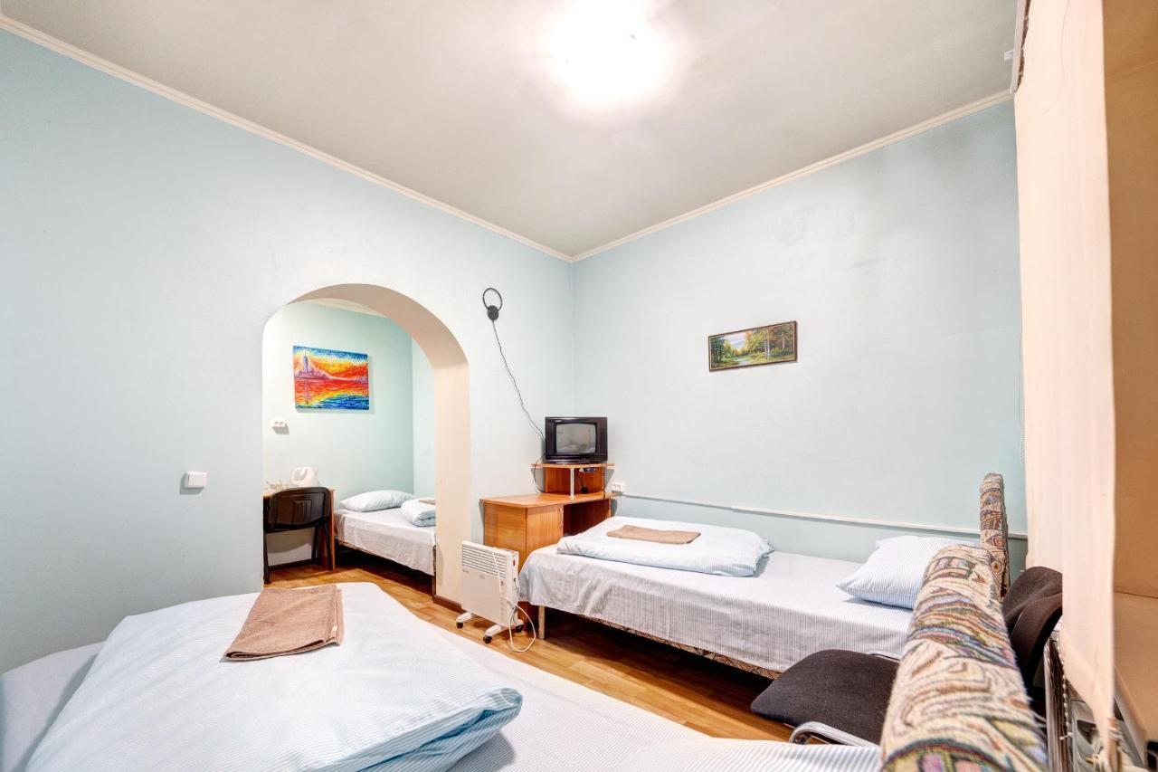 Hotel Zvezda Kiev Bagian luar foto