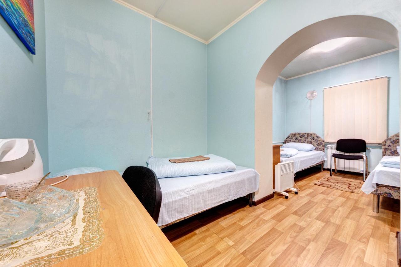 Hotel Zvezda Kiev Bagian luar foto