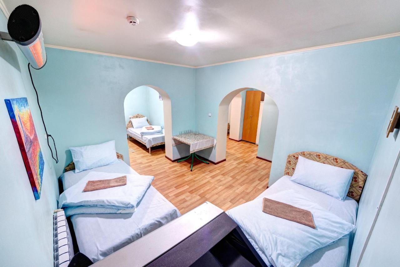 Hotel Zvezda Kiev Bagian luar foto